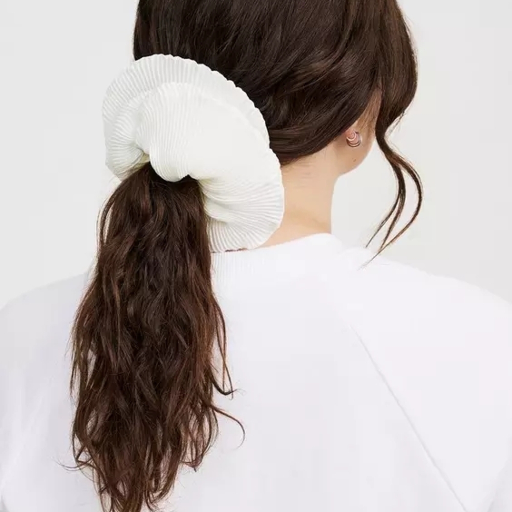 Torrid Oversized Scrunchie Set - Picture 3 of 9